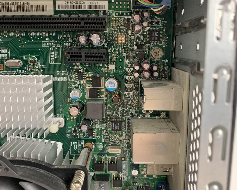 eMachines EL1352-23e SFF AMD Athlon II x2 255 3.10 GHz 4 GB RAM No HDD No OS