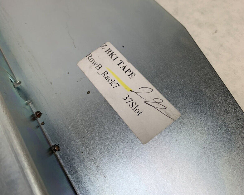 HPE StoreEver 1/8 G2 Tape Autoloader Rack Kit AH166A 435248-001 Left Only