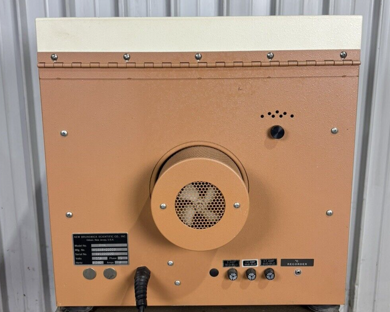 New Brunswick G-24 Environmental Incubator Orbital Shaker G24 Powers On