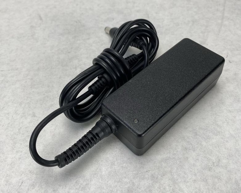 Delta Electronics ADP-36PH A ADP-36JH A 12V 3A 36W AC Adapters (Lot of 10)