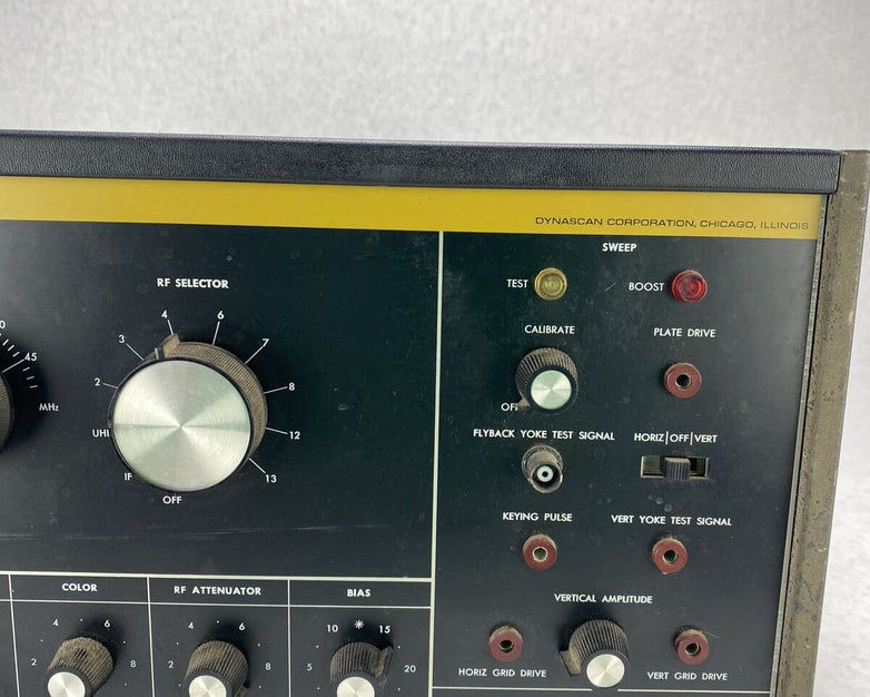 Dynascan BK 1077 Television Analyst PowersOn UNTESTED