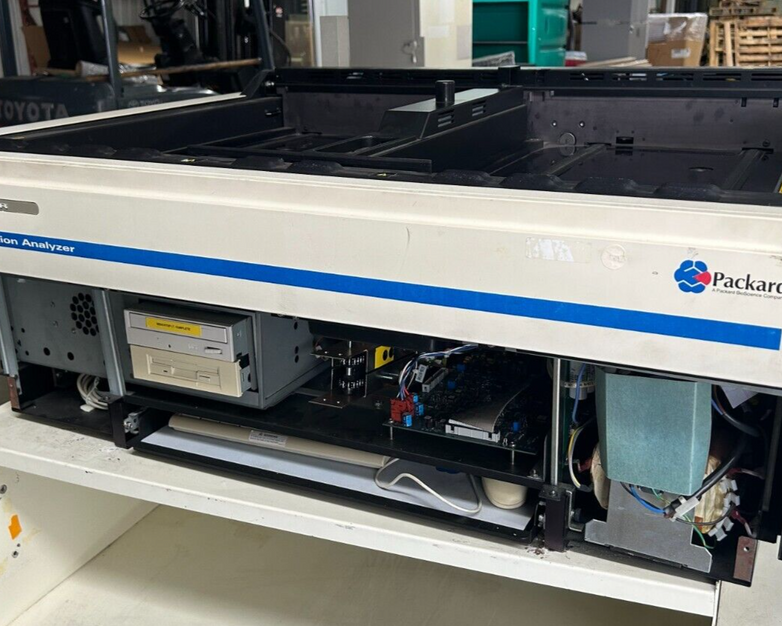 Packard Tri-Carb 3100TR Liquid Scintillation Analyzer A310000