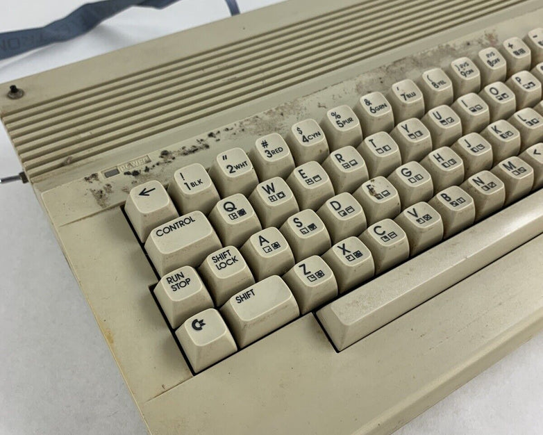 Commodore 64 64C Computer System Boots w/PSU, NKP Deluxe Keypad, and Manuals