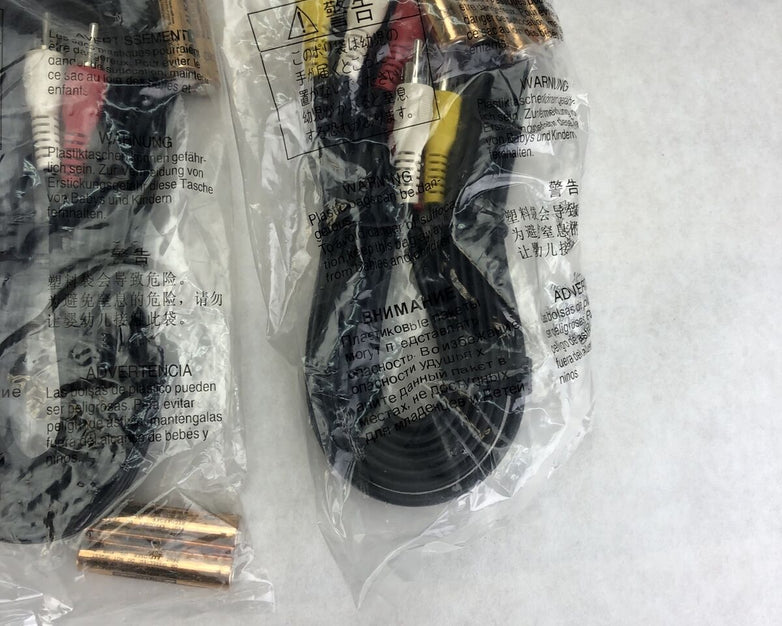 Lot of 5 - Accessory Pack - 1 RCA Cable & 4 - AAA Batteries 190437