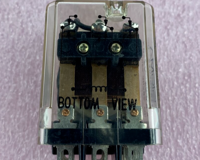 SIGMA Instruments Relay 68R34-24705 10A 28VDC/240 VAC