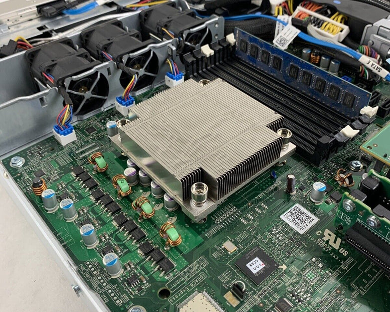 Dell PowerEdge R310 Intel Xeon X3450 2.67 GHz 4 GB RAM No Caddy No HDD No OS