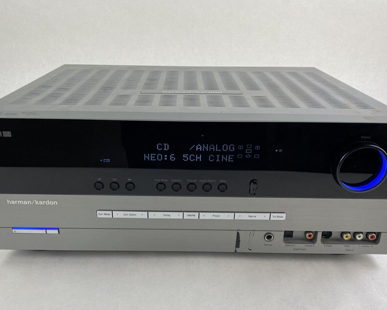 For Parts or Repair Harman Kardon AVR 145 AV Surround Receiver No Remote