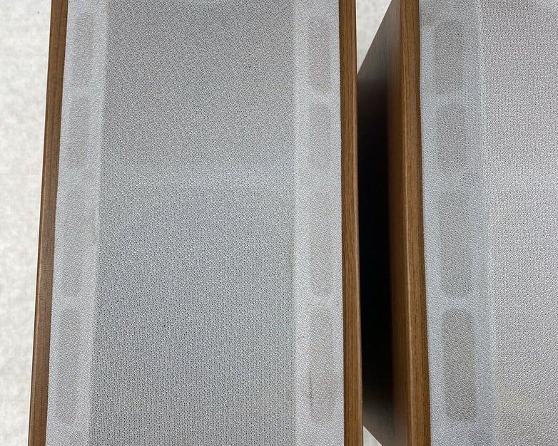 RCA RS2005 8 Ohm 1W Wood Speakers Pair Silver TESTED