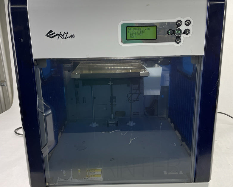XYZprinting Da Vinci 1.0 3D Printer