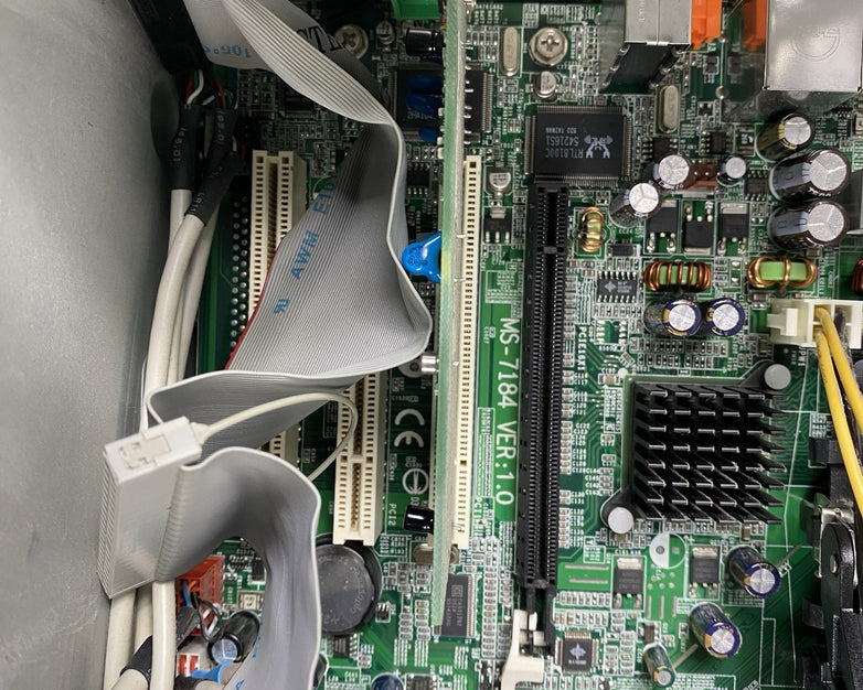 HP Presario SR1610NX MT AMD Sempron 3200+ 1.80GHz 1GB RAM No HDD No OS