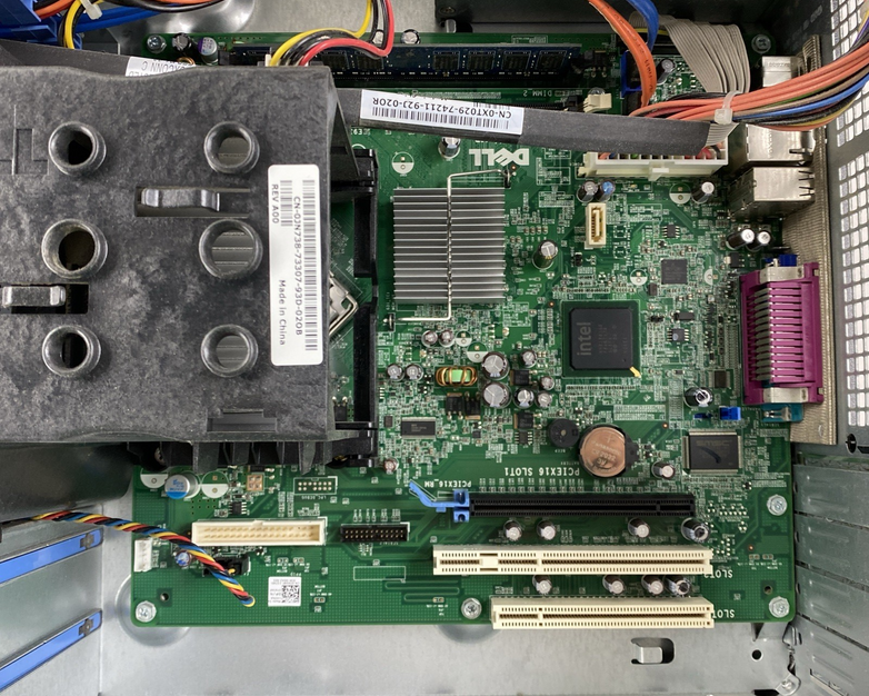 Dell OptiPlex 360 MT Pentium Dual-Core E5200 2.50GHz 2GB RAM No HDD No OS