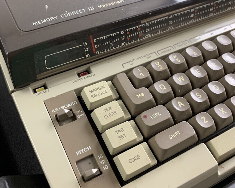Vintage Smith Corona Memory Correct III Typewriter Types Slowly Parts and Repair