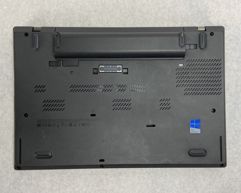 Lenovo ThinkPad T460 Intel Core i5-6300U 2.40 GHz 8 GB RAM 14" No HDD No OS