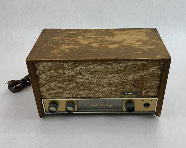 Magnavox FM040 Wood Cabinet Hi-Fi AM/FM Radio