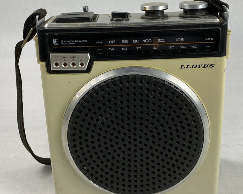 Lloyd's V-150 Vintage AM/FM 8 Track Player Untested
