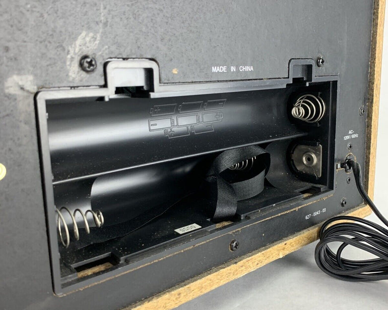The Singing Machine SMW-43 Karaoke System For Parts and Repair Bad Tape and Mic