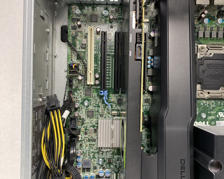 Dell Precision 7910 Tower Xeon E5-2620 v4 2.10GHz 32GB RAM No HDD No OS