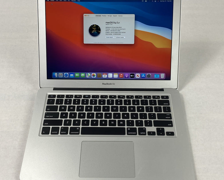 Apple MacBook Air A1466 2014 13" 1.4GHz i5 4GB RAM 250GB SSD os11.7.1 515 Cycles