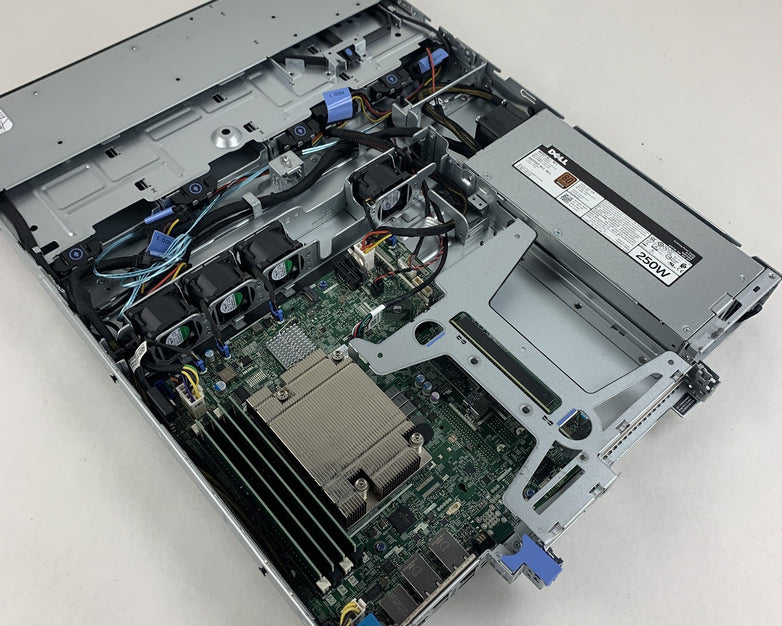 Dell PowerEdge R240 1U Server Xeon E-2246G 3.6 GHz 64 GB DDR4 No OS No HDD Bent