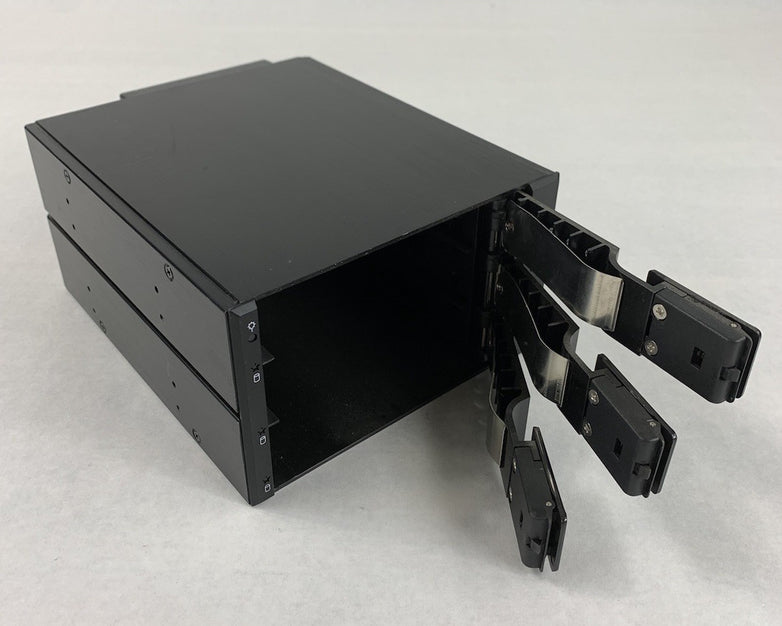 iStarUSA BPN-DE2300SS-Black 3 Tray HDD Black Hot-Swap Rack