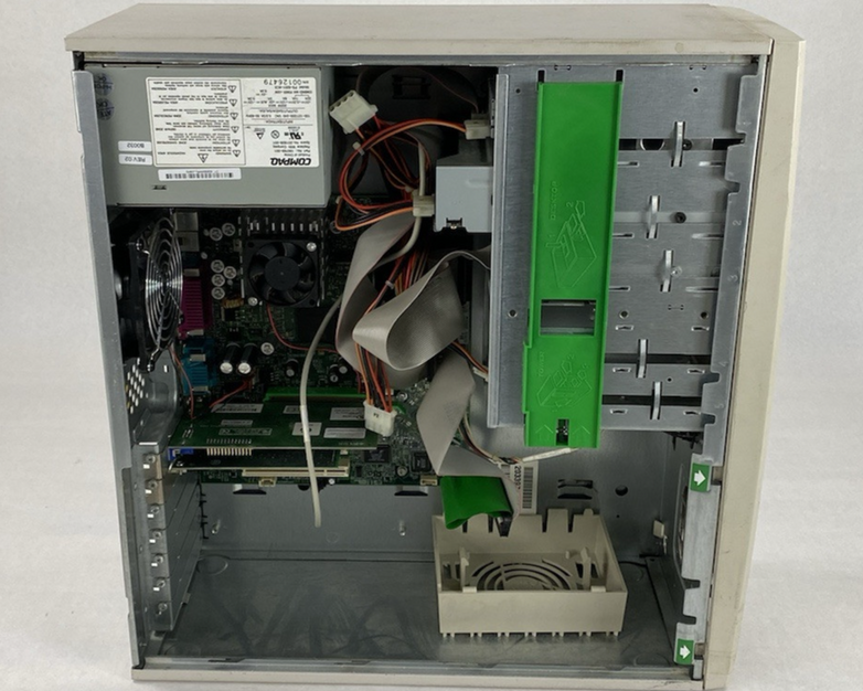Compaq Desk Pro Pentium III 933MHz 128MB RAM No HDD No OS