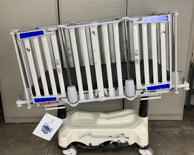 Stryker Cub FL19H Pediatric Crib with Mattress No Handles on Doors No Scale