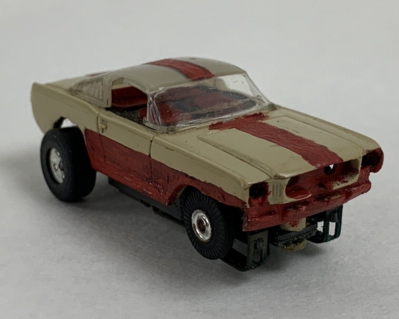 Aurora Thunderjet HO Slot Car Ford Mustang White With Red Stripe Untested