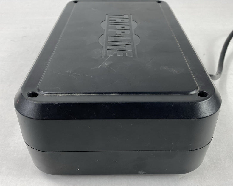 TrippLite OMNI900LCD 475W UPS Battery Backup No Battery Power Tested