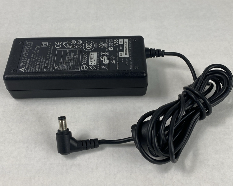 Delta Electronics ADP-60B 60W 19V 3.16A AC Adapters (Lot of 6)