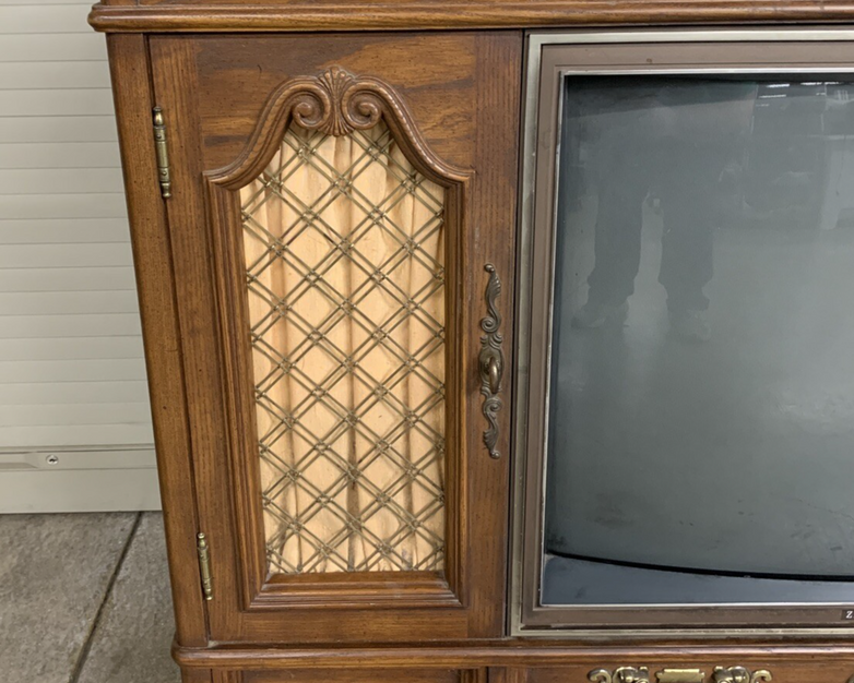 Zenith TV SB2777P 1985 Advanced System 3 Color Television Built in Speakers