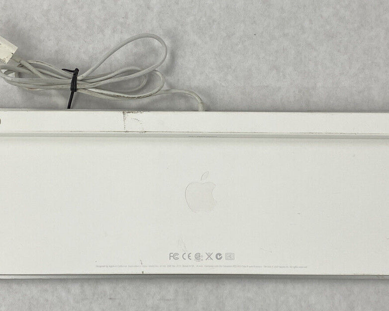 FLAWED Apple A1243 Wired USB MB110LL/A White Keyboard (Lot of 5)