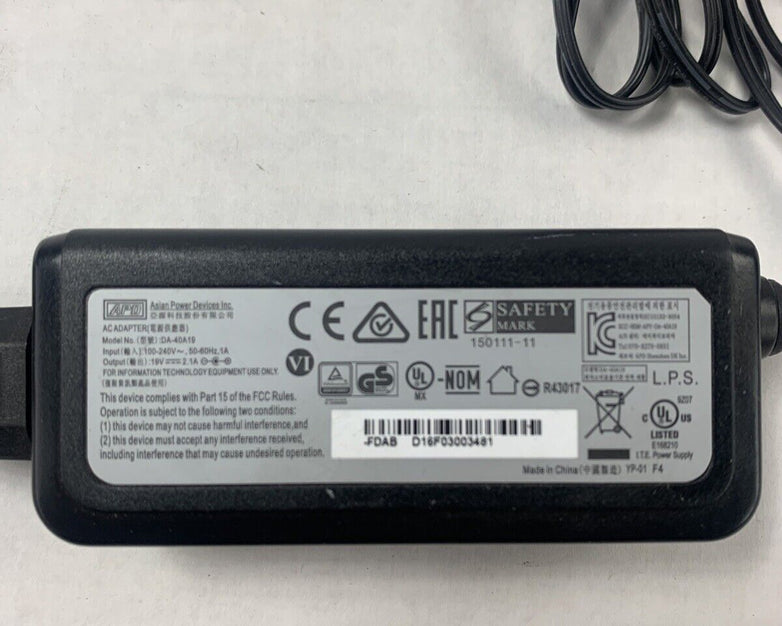 Lot of 5 APD DA-40A19 Power Supply 19V with Power Supply