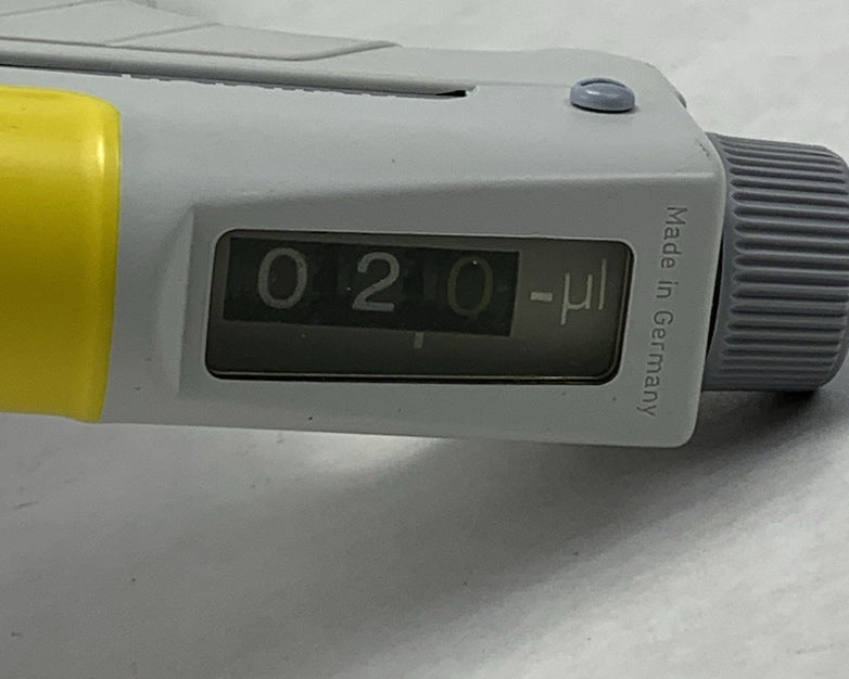 BrandTech Transferpette -8 5-50 µL 8 Channel Adjustable Pipette