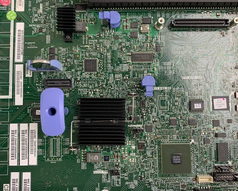 IBM System x3650 M4 Server 2x E5-2650 2.6 GHz 128 GB RAM No OS No 2.5" HDD