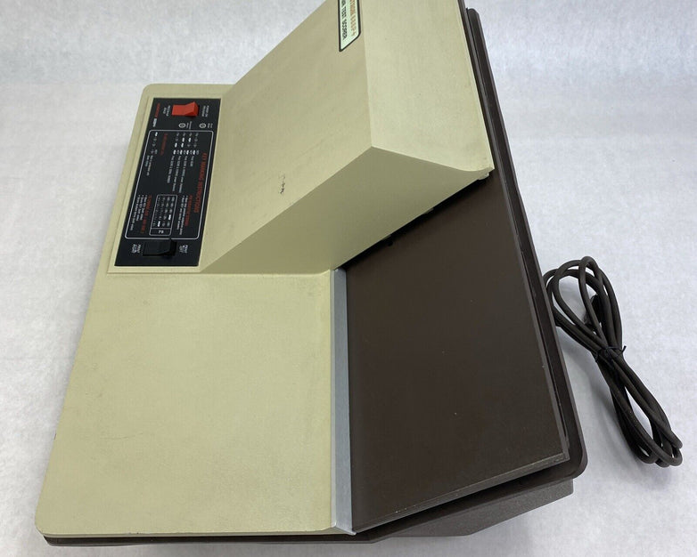 Scantron 888P+ Test Scoring Machine - For Parts or Repair