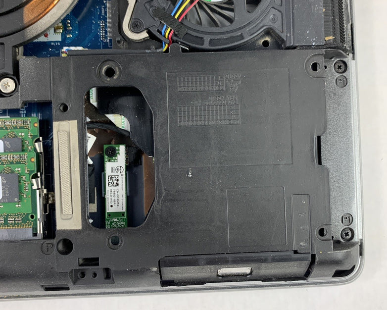 Dell Latitude E6420 14" i3-2330M 2.2 GHz 4 GB Ram No OS No HDD No Batt No AC