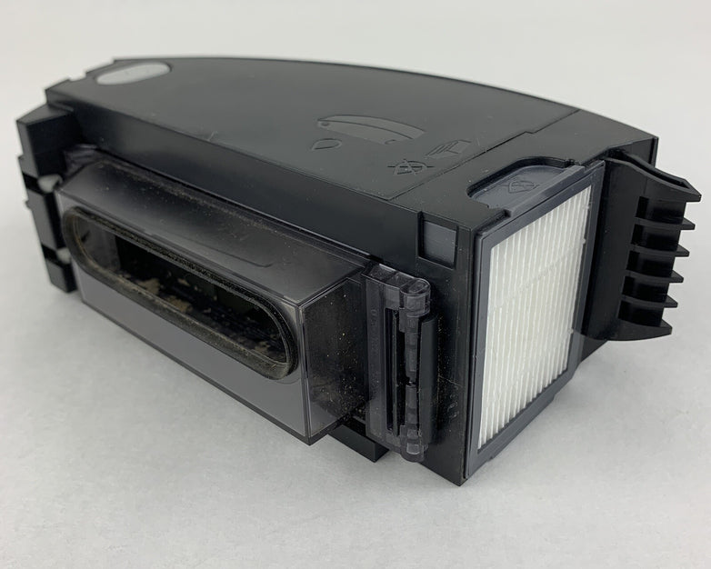 iRobot Roomba i1 Robot Vacuum Powers on For Parts and Repair