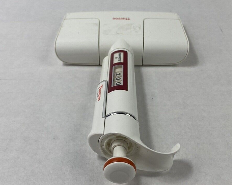 Thermo Finnpipette F1 30-300uL 12 Channel Multichannel Pipette