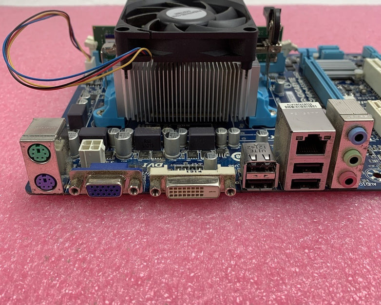 Gigabyte GA-A55M-DS2 Motherboard AMD A6-3670 2.7GHz 4GB RAM w/ Shield