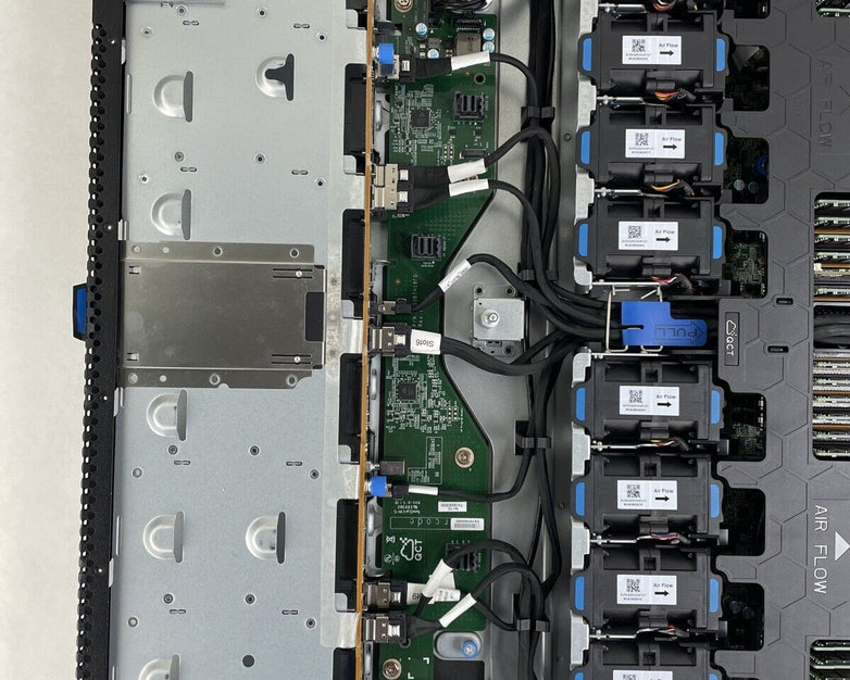 Netapp NAF-1703 Server 2x Intel Xeon Gold 5120 2.2GHz 738GB RAM No HDD No OS