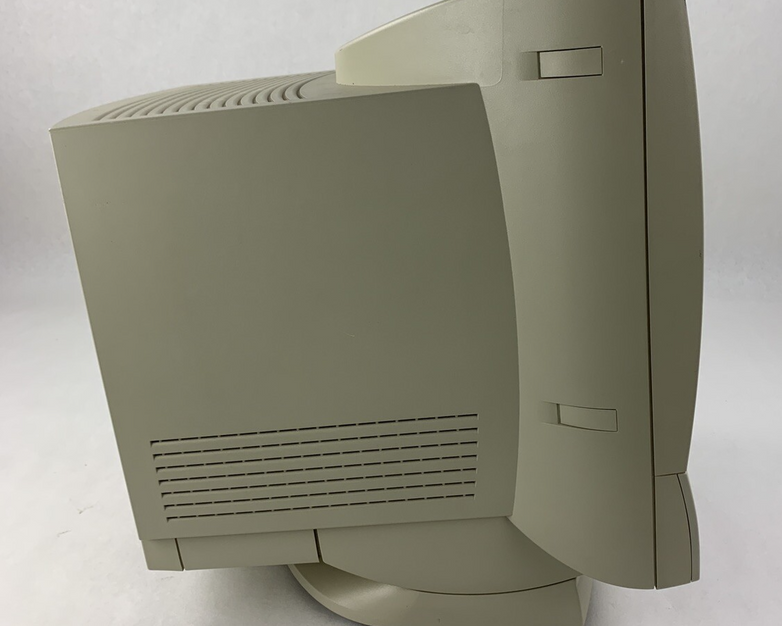 Apple Power Macintosh 5260/100 M3457 Boots Vintage No Hard Drive or OS