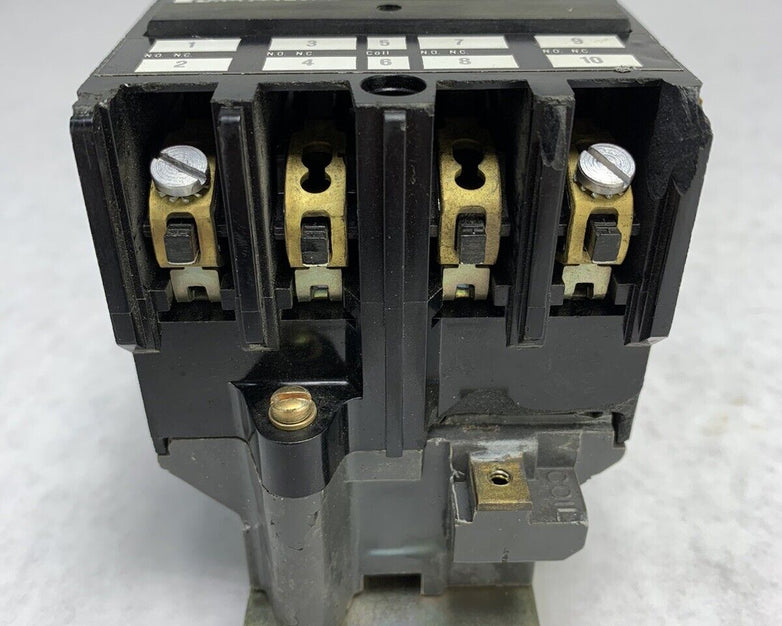 WestingHouse Industrial Control Relay AR440BR