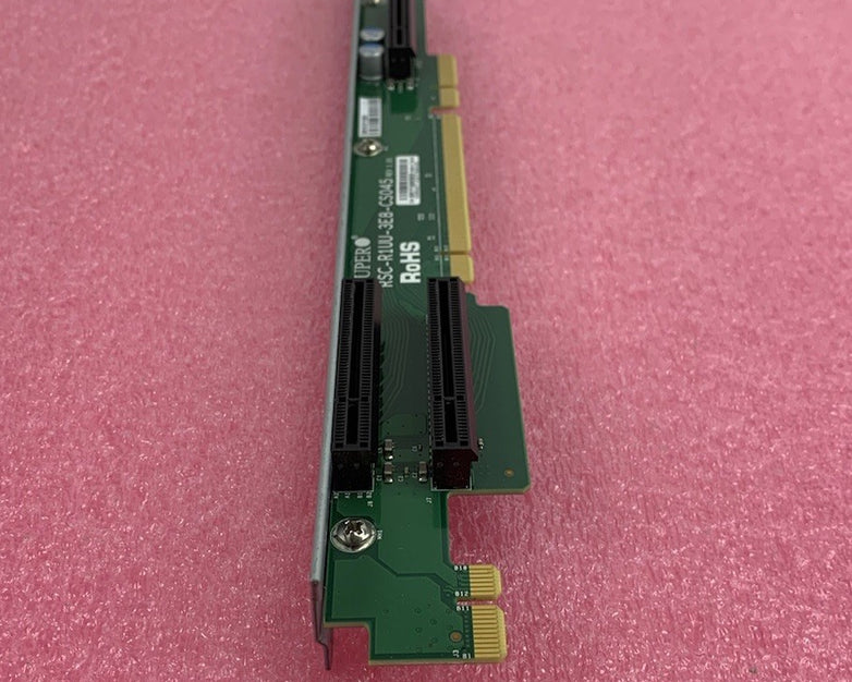 Supermicro RSC-R1UU-3E8-CS045 3-Port Riser Card