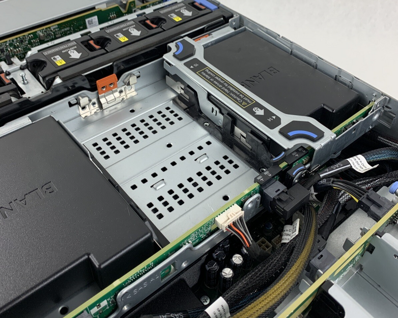 Dell VxRail S570 Server 2x Gold 5118 2.3 GHz 384 GB RAM HBA330 No OS No HDD