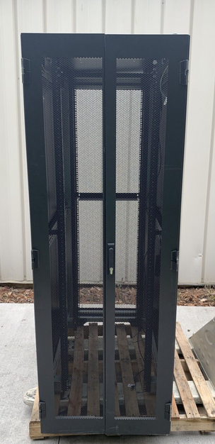 Emerson Knurr DCM Server Rack 42U 78"-48"-28"