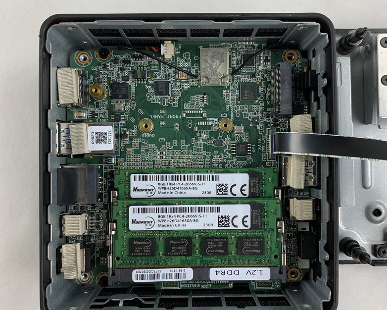 Geekom GM08i5T Mini PC Intel i5-8279U 2.4 GHz 16 GB RAM No OS No HDD No AC