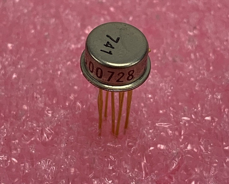 Fairchild 2500728 Metal Transistor (Lot of 13)