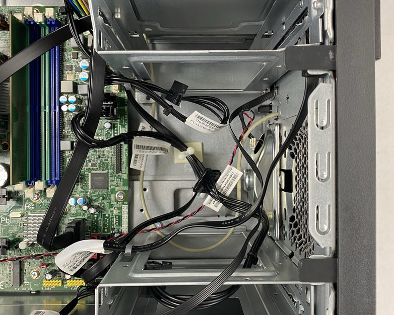 Lenovo ThinkCentre M900 MT Intel Core i5-6500 3.2GHz 8GB RAM No HDD No OS