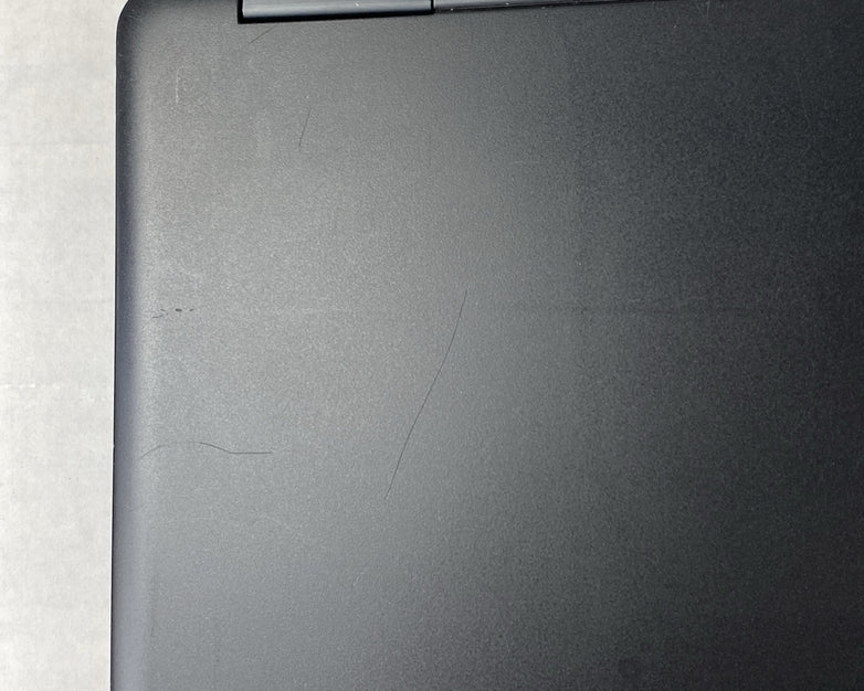 Dell Latitude 5580 Core i5-7300U 2.60 GHz 8 GB RAM 15.6" No Battery No HDD No OS