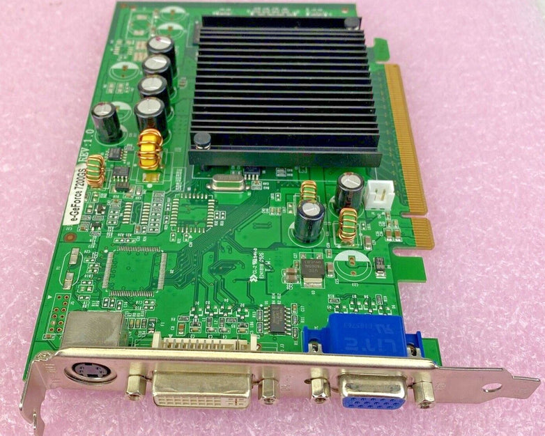 EVGA 512-P2-N430-LR GeForce 7200GS 512MB GDDR2 DirectX 9 Video Graphics Card